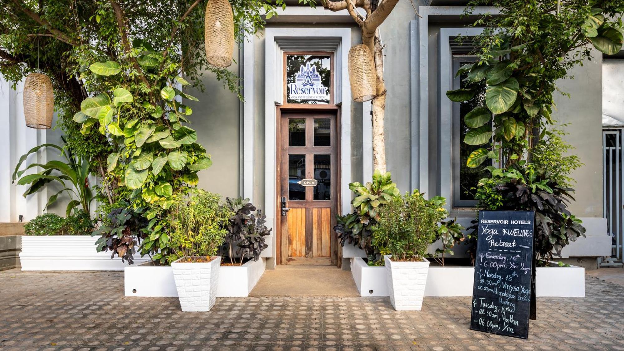Reservoir, Yoga & Wellness Retreat シェムリアップ エクステリア 写真