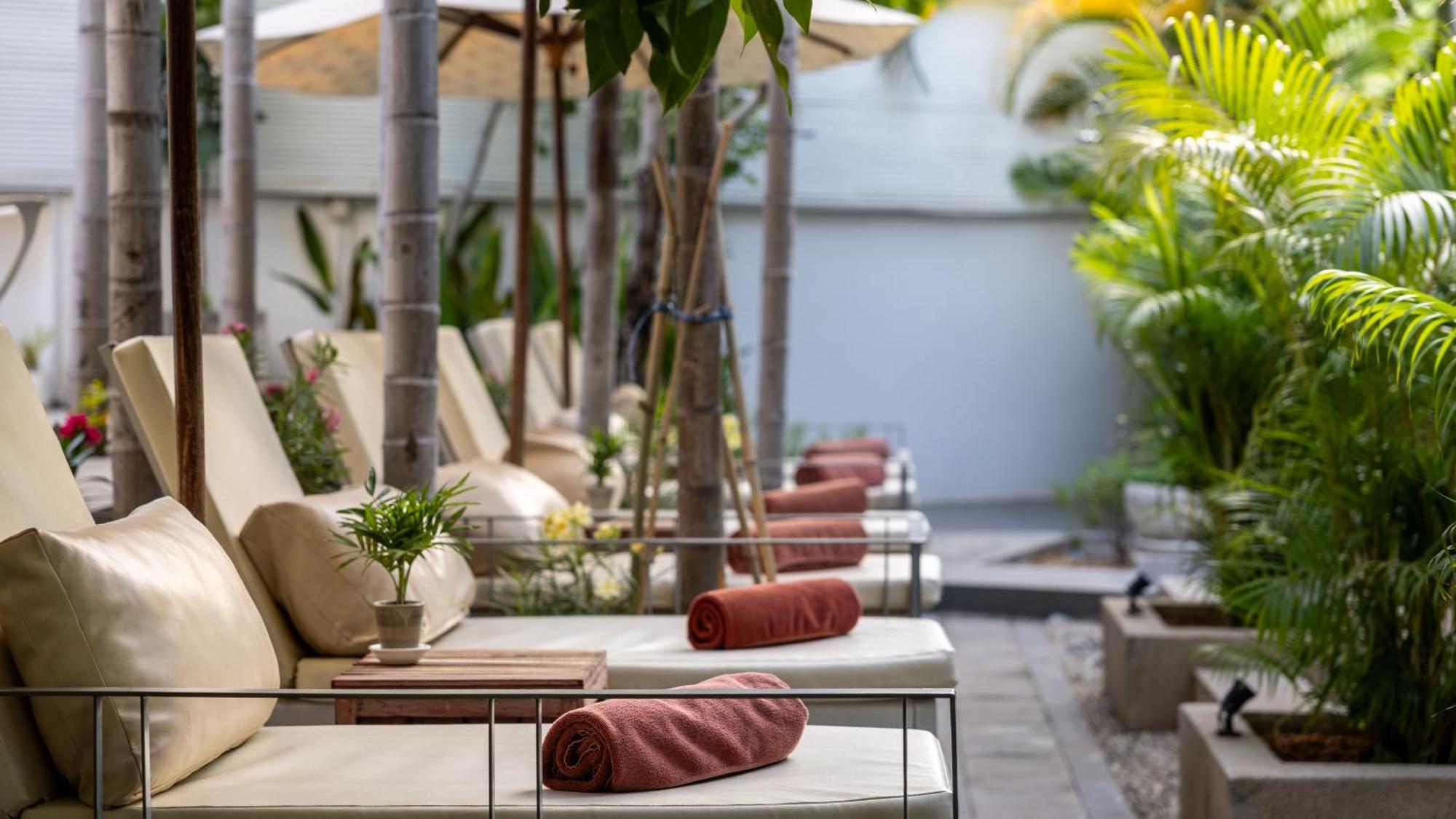 Reservoir, Yoga & Wellness Retreat シェムリアップ エクステリア 写真